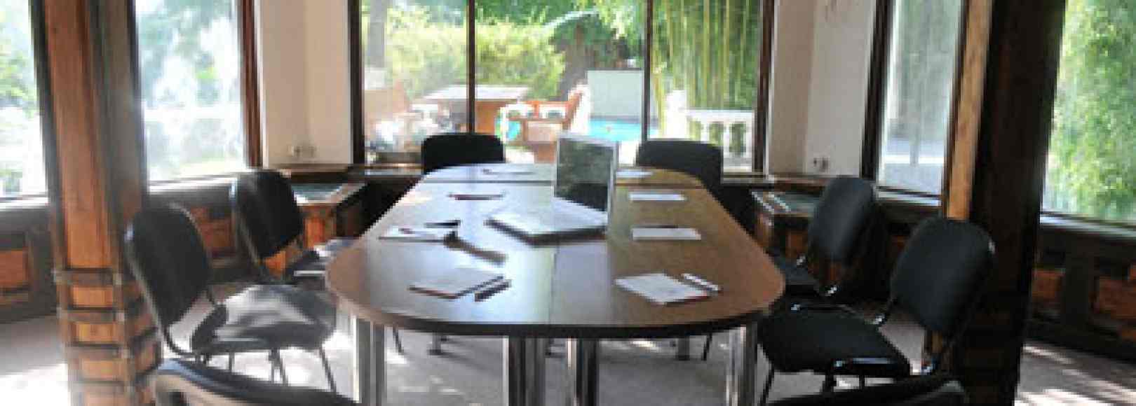 Фотография комнаты для переговоров К&Т