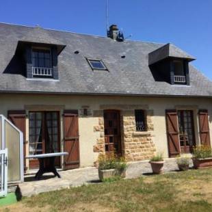 Фотографии гостевого дома
Coup de cœur assuré ! CALM Comme à la Maison ! maison spacieuse avec grande terrasse pour 2 à 5 personnes proximité Granville et mer avec wifi et parking gratuits