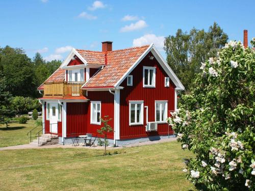 Фотография гостевого дома Two-Bedroom Holiday home in Söderåkra