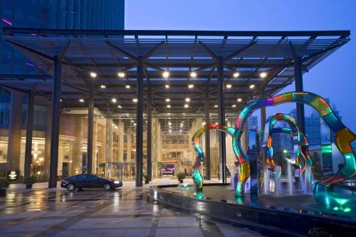 Фотография гостиницы Sheraton Grand Shanghai Pudong Hotel & Residences