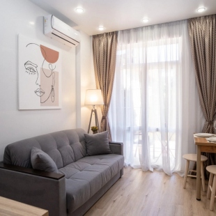 Фотография квартиры Апартаменты Red Apartments Арт Лайт Малфатти