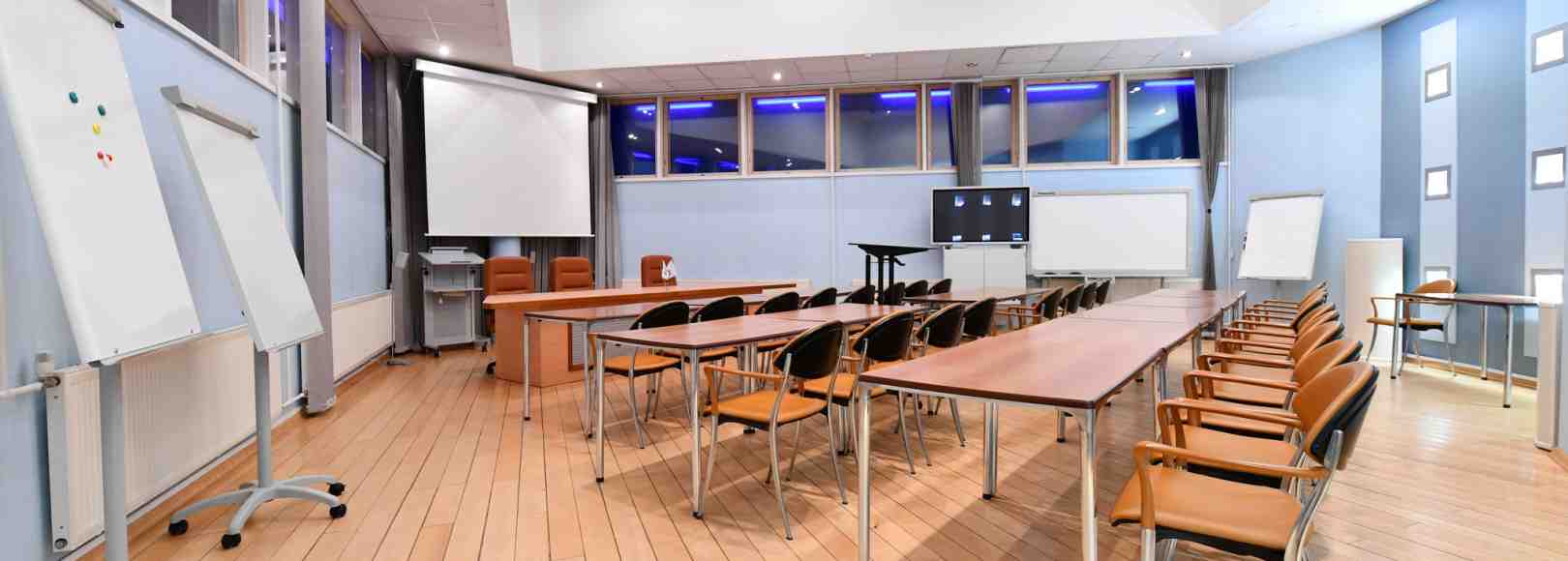 Фотография конференц-зала Айсберг