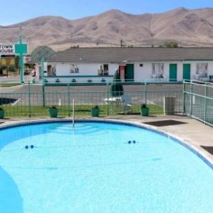 Фотографии мотеля
Town House Motel