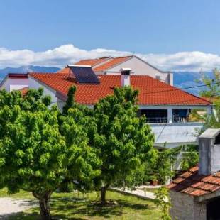 Фотографии гостевого дома
Apartments with a parking space Nin, Zadar - 10414