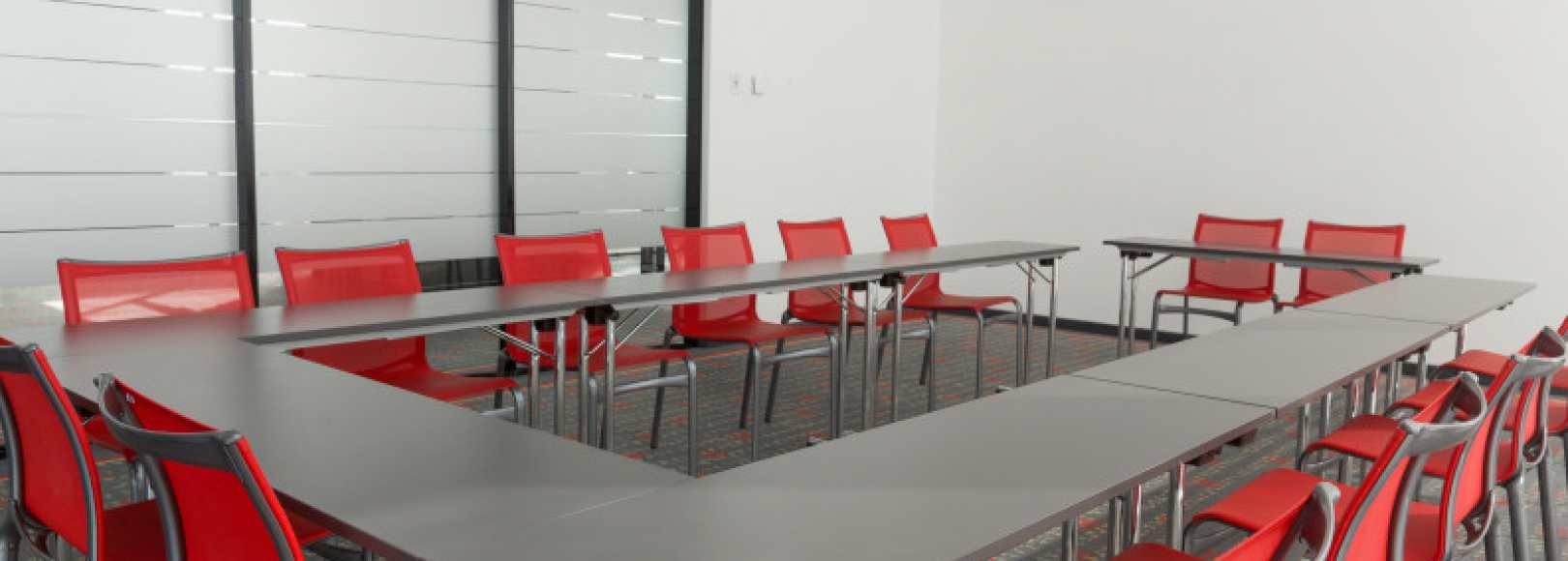 Фотография конференц-зала Изумруд