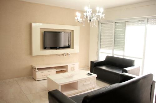 Фотография квартиры Beautiful 3 Bedroom Apartment