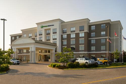 Фотография гостиницы Holiday Inn Express Hotel & Suites North Bay, an IHG Hotel