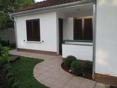 Фотография гостевого дома Apartments with WiFi Necujam, Solta - 12500