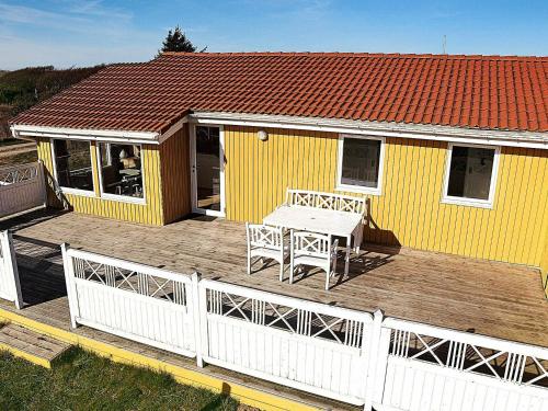 Фотография гостевого дома Three-Bedroom Holiday home in Ringkøbing 11