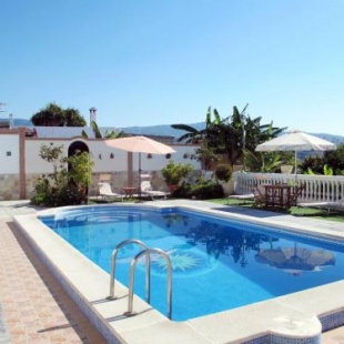 Фотография гостевого дома Holiday Home El Pino - AMU555