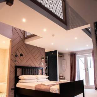 Фотографии гостиницы
The Jacobean Hotel