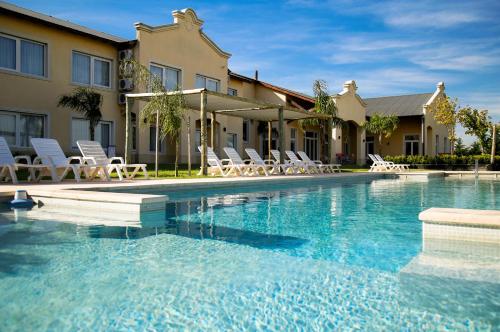 Фотография гостиницы Hotel Howard Johnson Trenque Lauquen