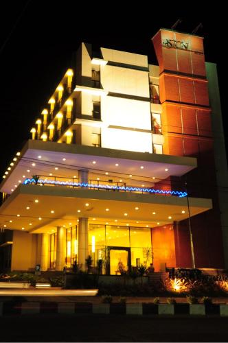 Фотографии гостиницы 
            ASTON Ketapang City Hotel