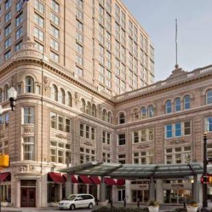 Фотографии гостиницы 
            Lancaster Marriott at Penn Square