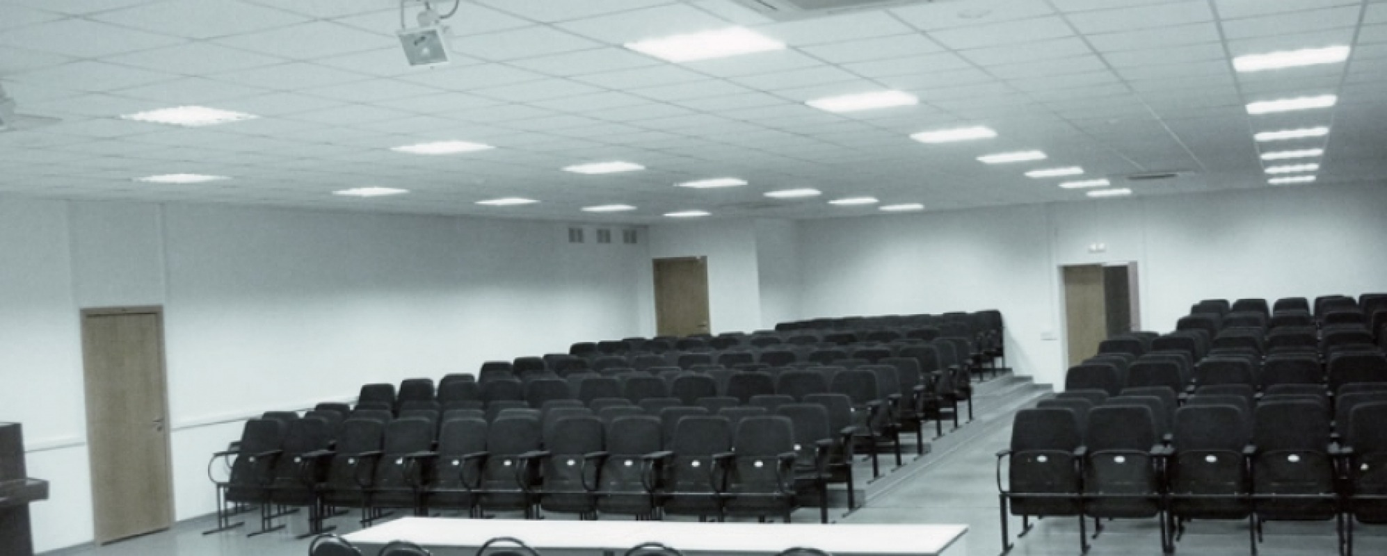 Фотографии конференц-зала Конференц-зал МБУ ГКДЦ