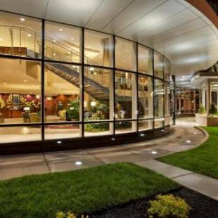 Фотографии гостиницы 
            Embassy Suites Buffalo