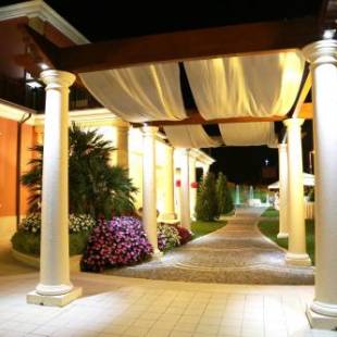 Фотографии гостиницы 
            Regina di Saba - Hotel Villa per ricevimenti