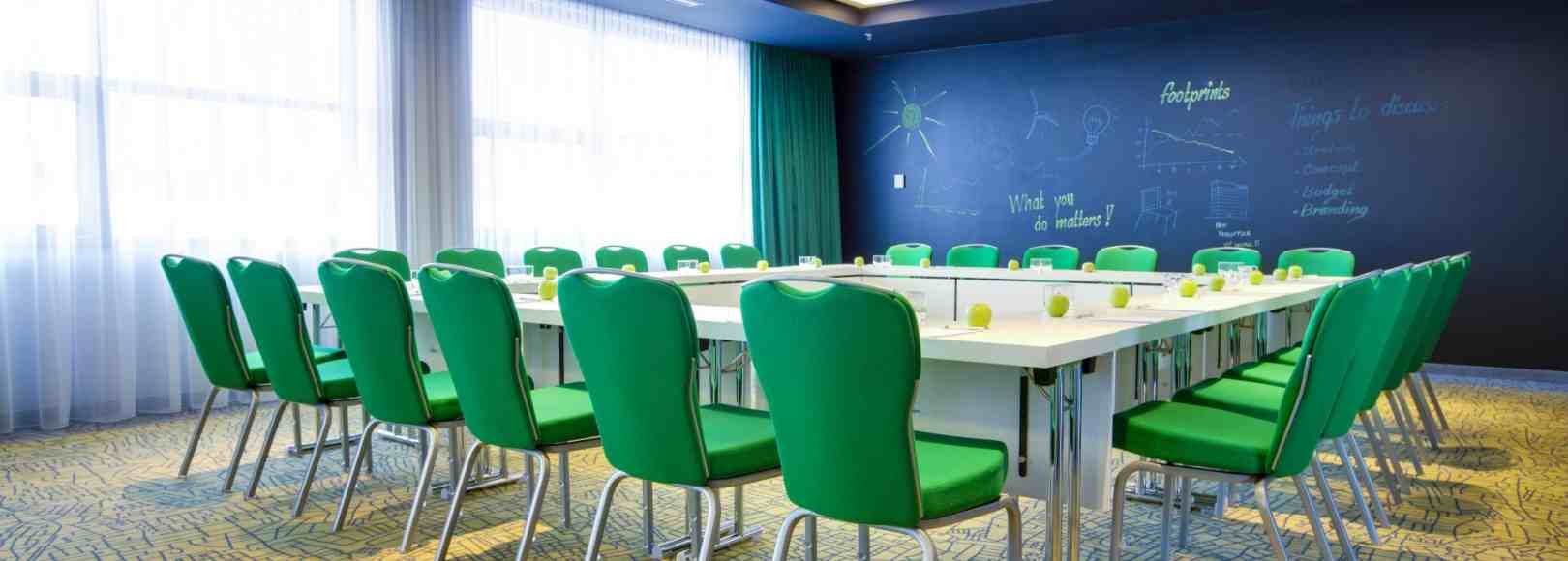 Фотография конференц-зала Париж + Лондон