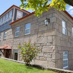 Фотографии базы отдыха
Cerrado dos Outeirinhos