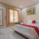 Фотография гостиницы RedDoorz near Setrasari Mall 2
