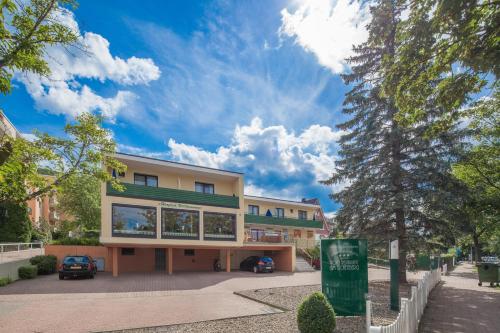 Фотография гостиницы Wellness & Ayurveda Hotel Am Eichenberg