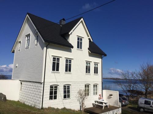 Фотография гостевого дома Finnøya with 180* Atlantic veiw