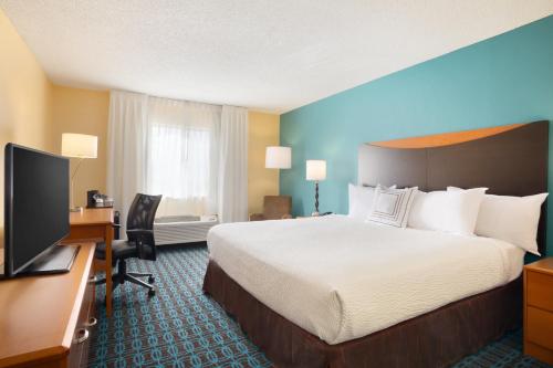 Фотография гостиницы Fairfield Inn & Suites by Marriott Dallas Plano