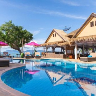 Фотография гостиницы Adarin Beach Resort - SHA Extra Plus