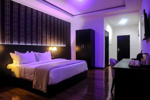 Фотография гостиницы BON Hotel Ikeja Residence