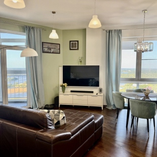 Фотография квартиры Квартира Волжский бриз Видовая 3-х комнатная на набережной в центре города