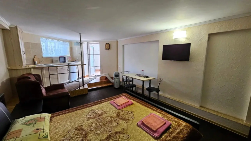 Фотография квартиры Апартаменты Феодосийский залив однокомнатная студия в цоколе