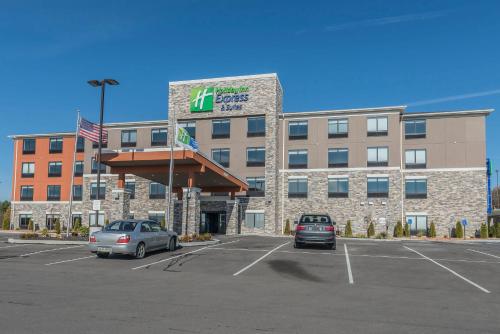 Фотография гостиницы Holiday Inn Express & Suites Clarion, an IHG Hotel