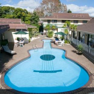 Фотографии мотеля
Dukes Midway Lodge