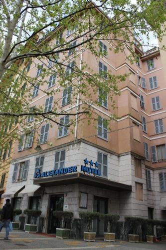 Фотография гостиницы New Alexander Hotel