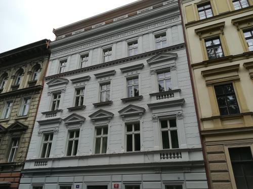 Фотография гостиницы Chevron Hotel