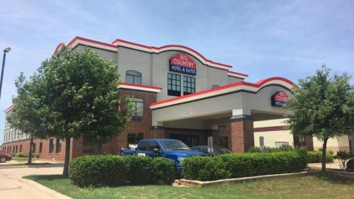Фотография гостиницы Big Country Hotel & Suites