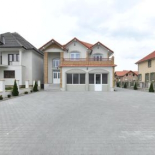 Фотография гостевого дома Absolut Residence Hateg