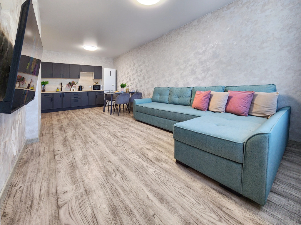 Фотография квартиры Апартаменты Уютная 3-комнатная на Взлетке возле ТРЦ Планета