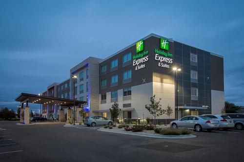 Фотография гостиницы Holiday Inn Express & Suites Boise Airport, an IHG Hotel