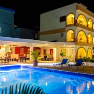 Фотографии гостиницы
Hotel Las Palmeras