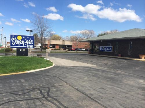 Фотографии мотеля
Sleep-ees Inn