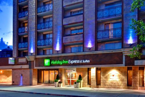Фотография гостиницы Holiday Inn Express and Suites Calgary, an IHG Hotel