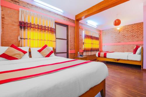 Фотографии гостевого дома
Hotel Everest Window View