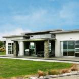 Фотография гостевого дома Lake Watch - FREE pools pass