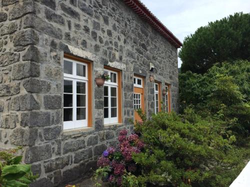 Фотография гостевого дома Casa dos Platanos-Family Home