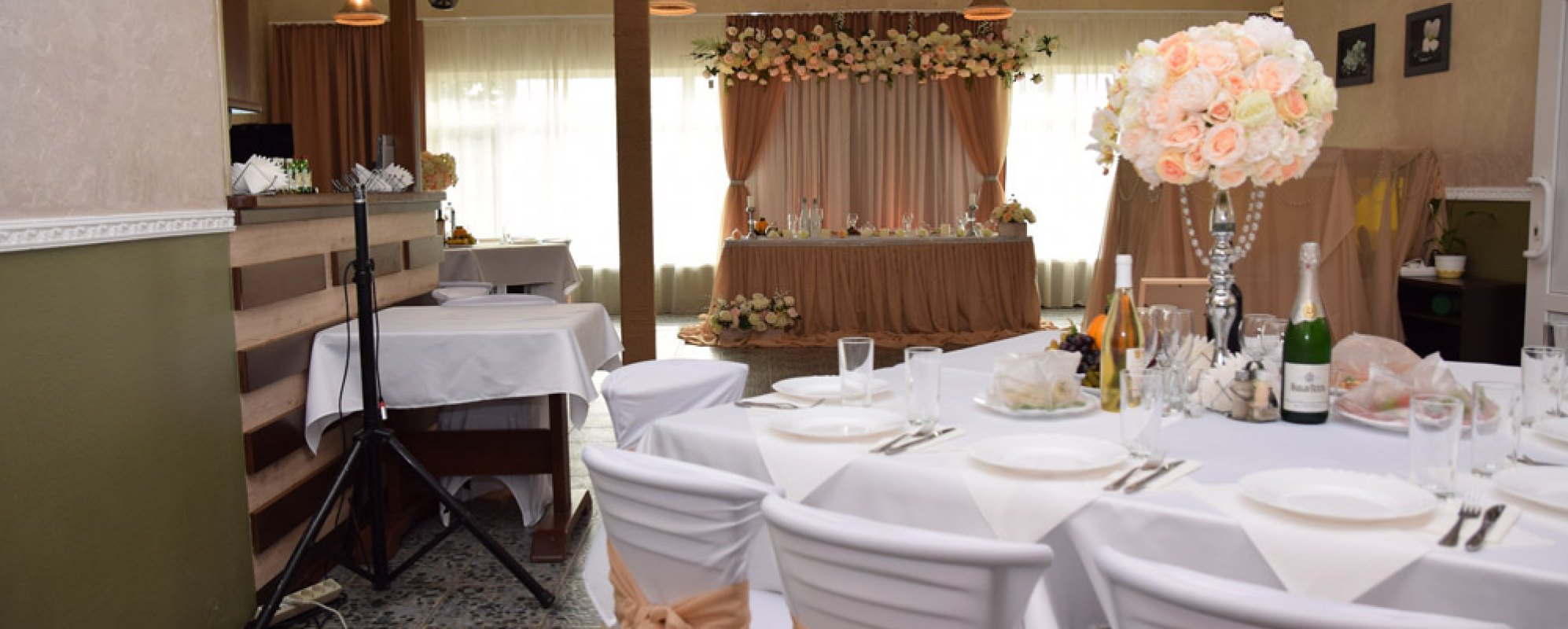 Фотографии банкетного зала Зал кафе Белый остров