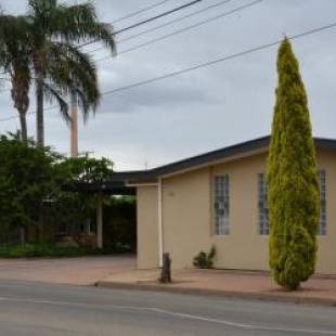 Фотографии мотеля 
            Travelway Motel