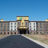 Фотография гостиницы Holiday Inn Express Hotel & Suites Perry-National Fairground Area, an IHG Hotel