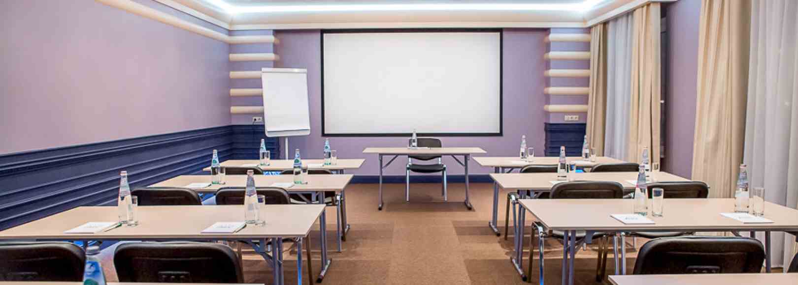 Фотография конференц-зала Лазурный