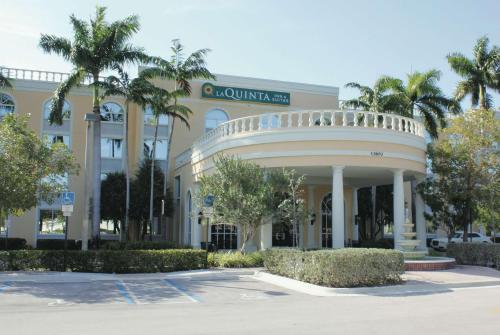 Фотография гостиницы La Quinta by Wyndham Sunrise